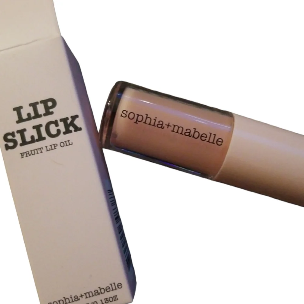 Sophia +Mabelle Lip Oil in Yuzu